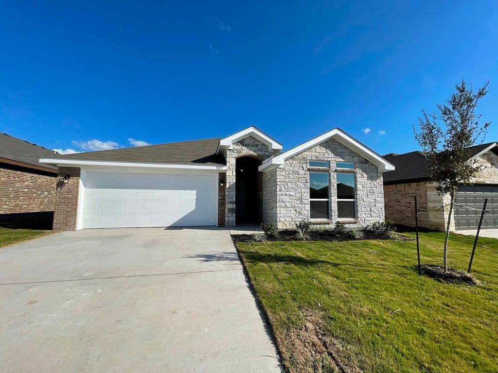925 Coriander Rd Property Photo 2