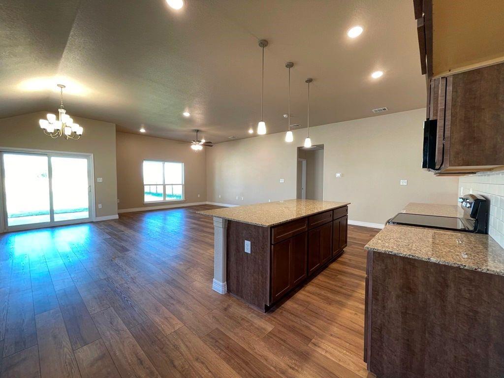 925 Coriander Rd Property Photo 12