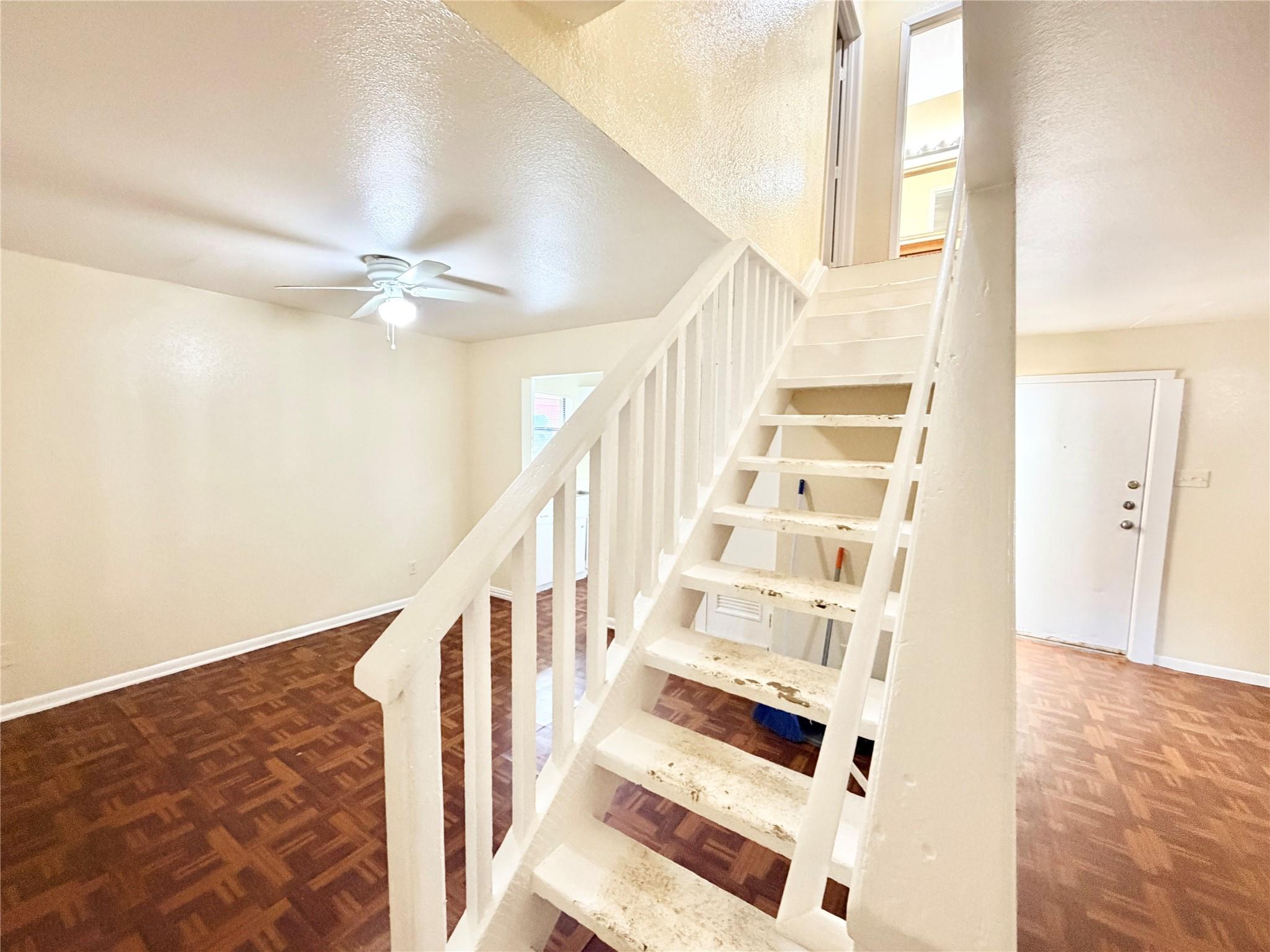 6257 Manor Rd #b Property Photo 4