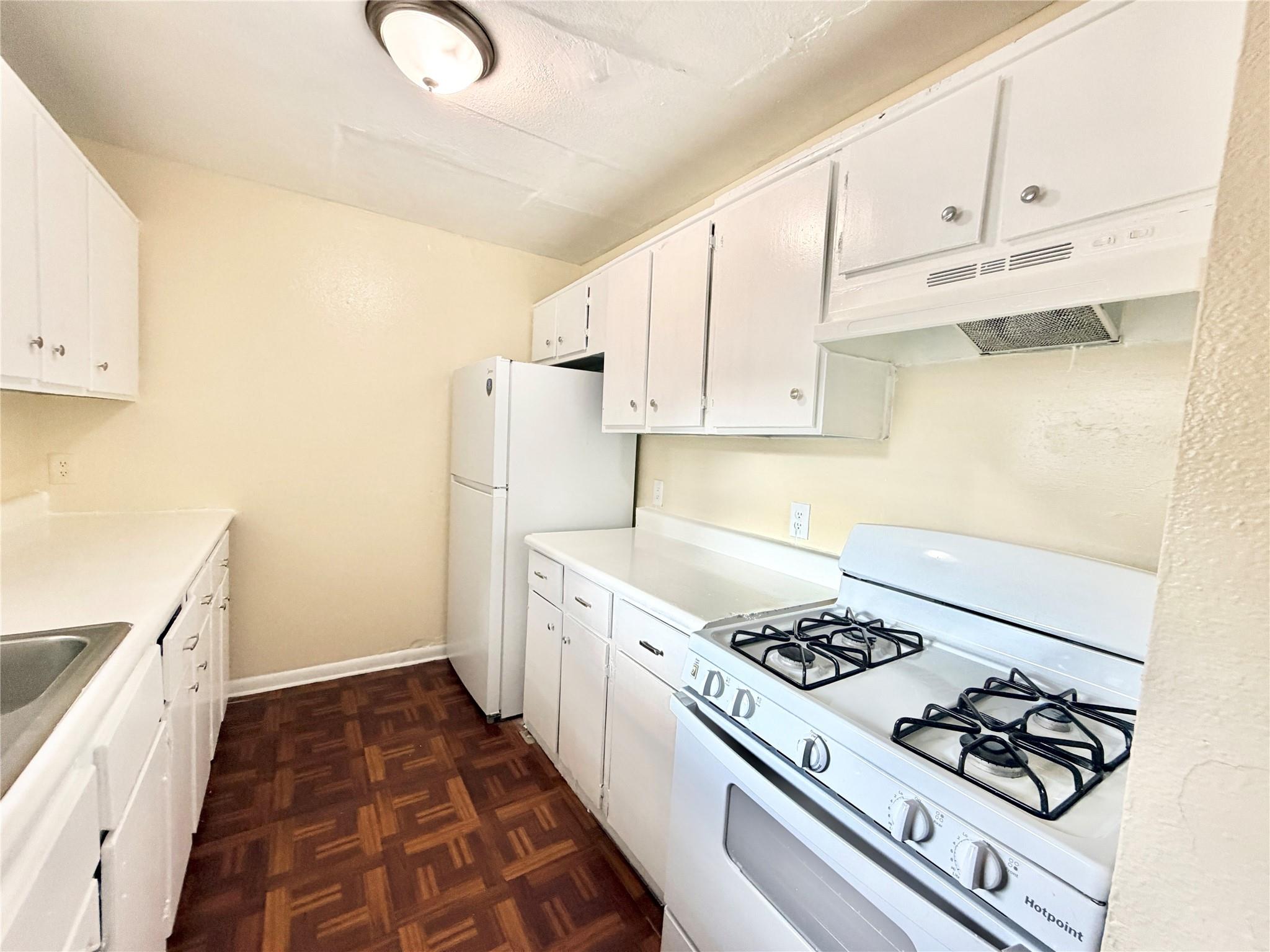 6257 Manor Rd #b Property Photo 8