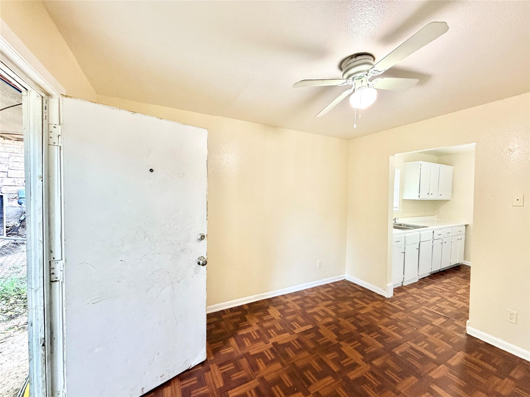 6257 Manor Rd #b Property Photo 15