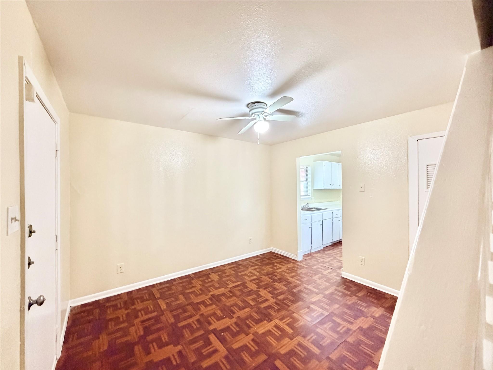 6257 Manor Rd #b Property Photo 17