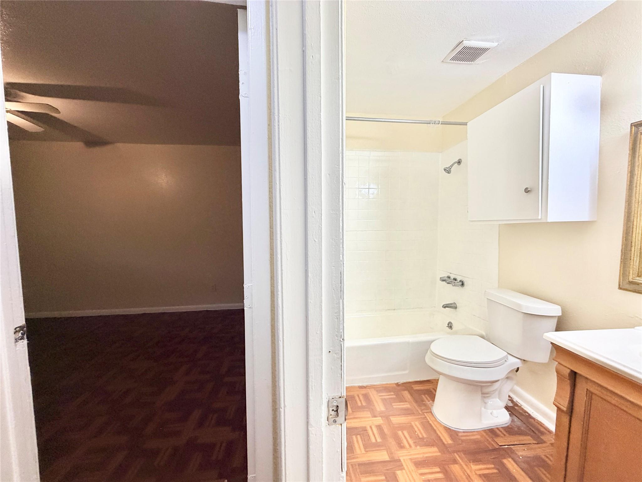 6257 Manor Rd #b Property Photo 25