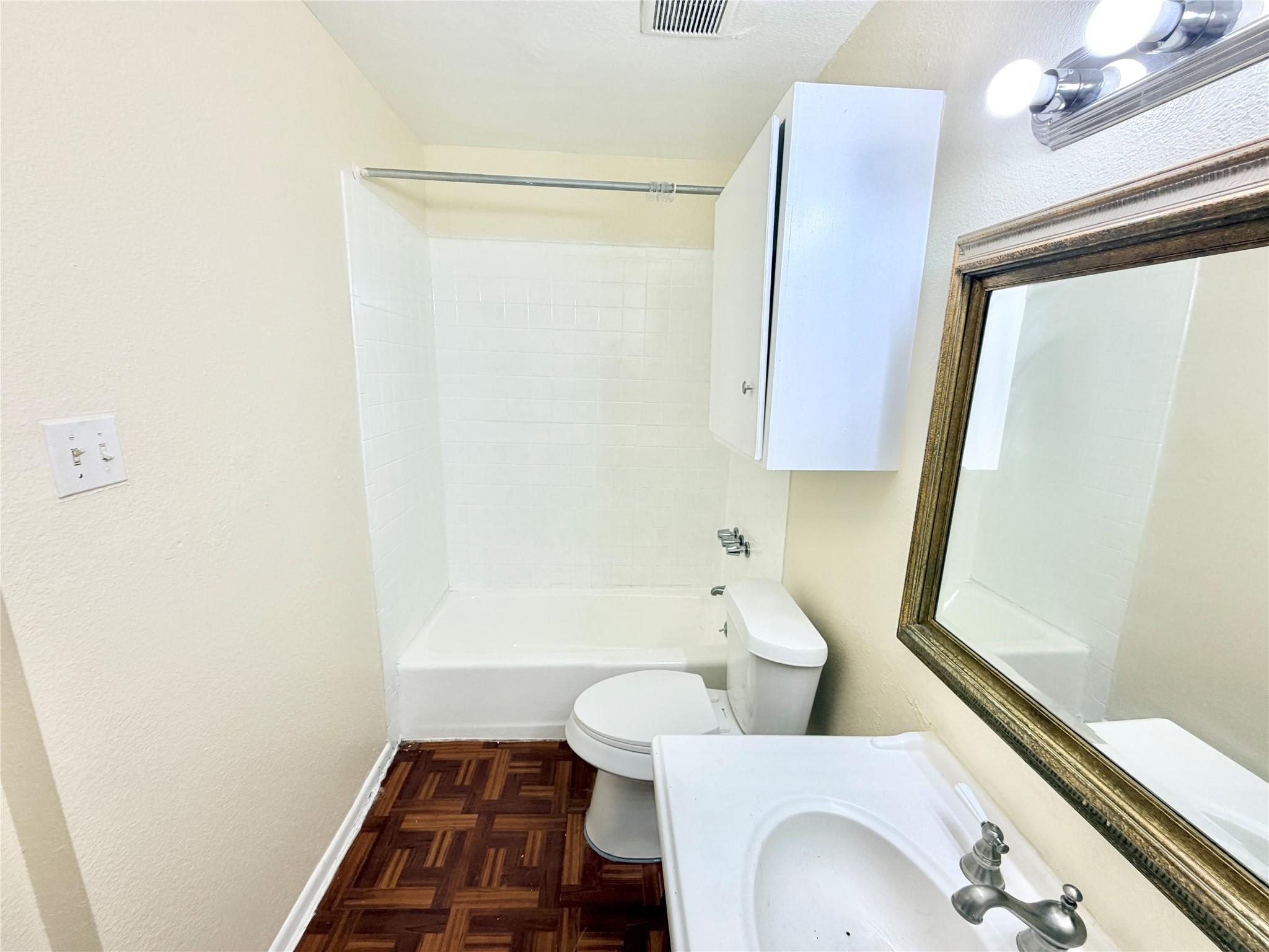 6257 Manor Rd #b Property Photo 27