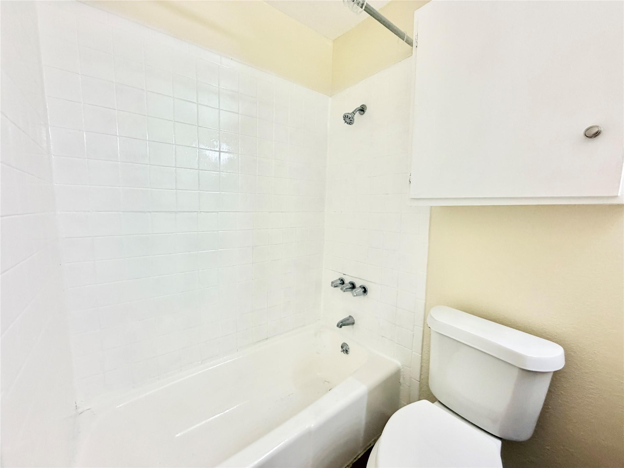 6257 Manor Rd #b Property Photo 28
