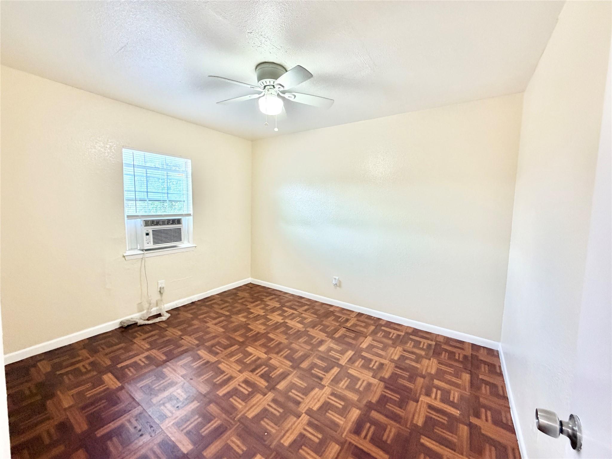 6257 Manor Rd #b Property Photo 30