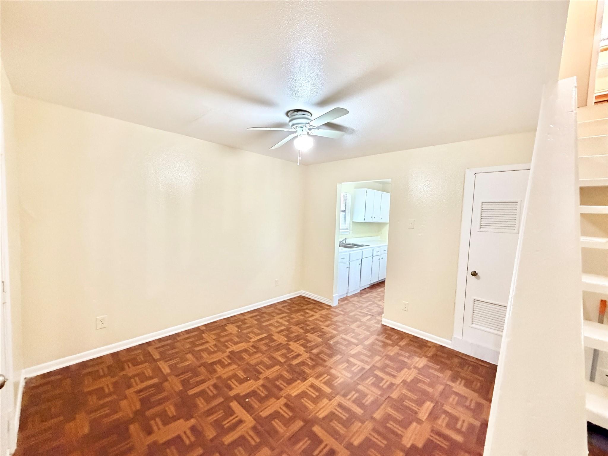 6257 Manor Rd #b Property Photo 38
