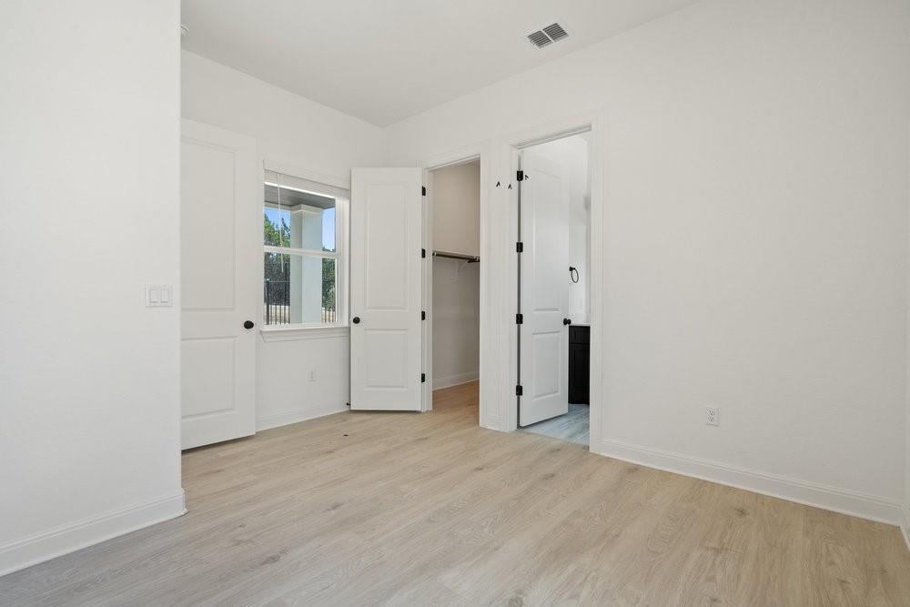 1912 Kit Cir Property Photo 16
