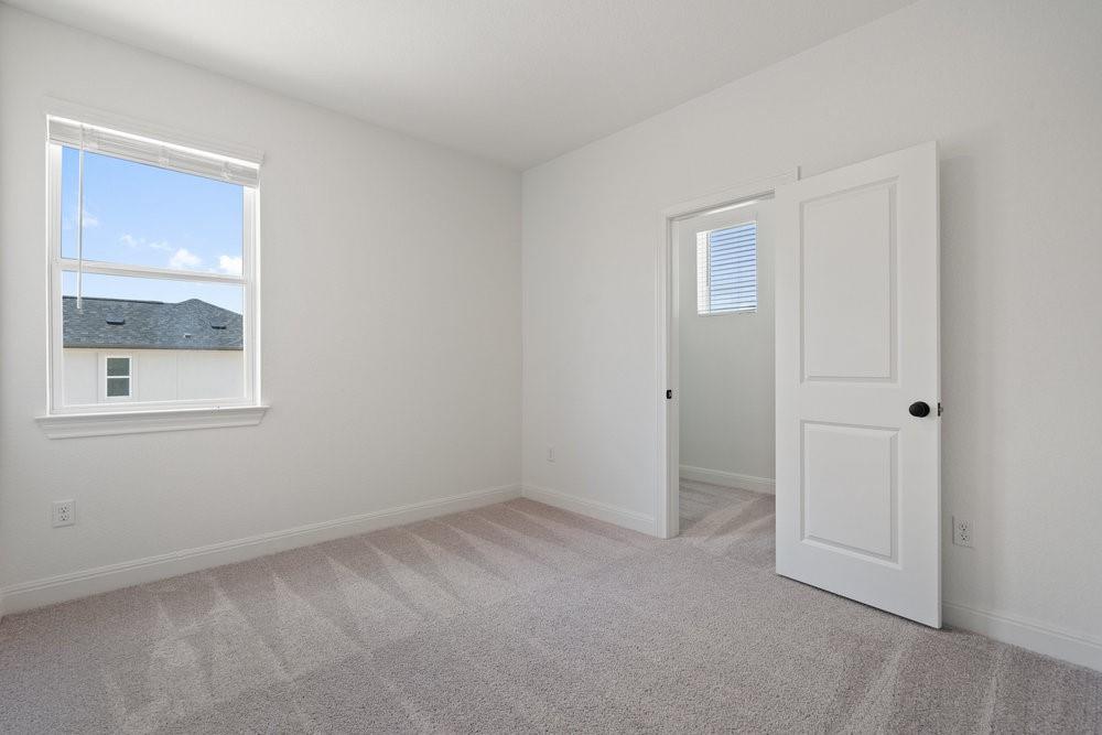 1912 Kit Cir Property Photo 18