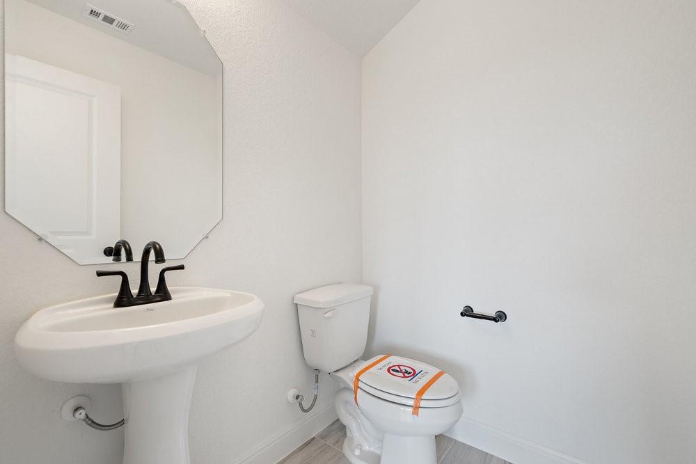 1912 Kit Cir Property Photo 29
