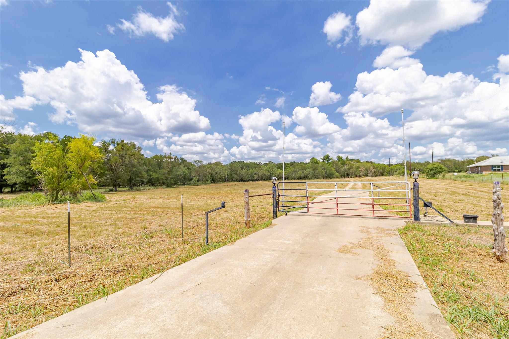 4459 Pettytown Rd Property Photo 1