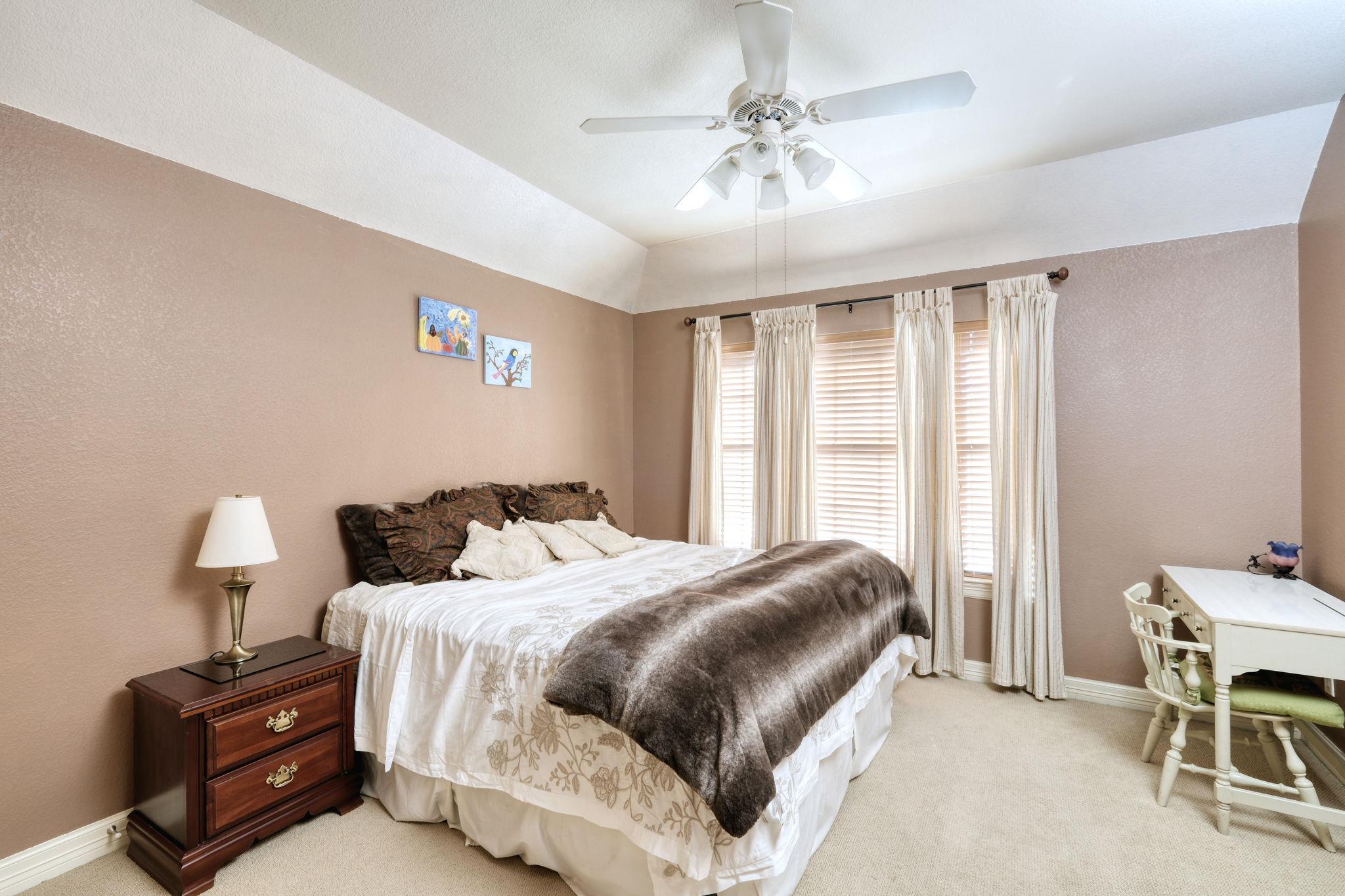 1800 Bluffwood Pl Property Photo 22