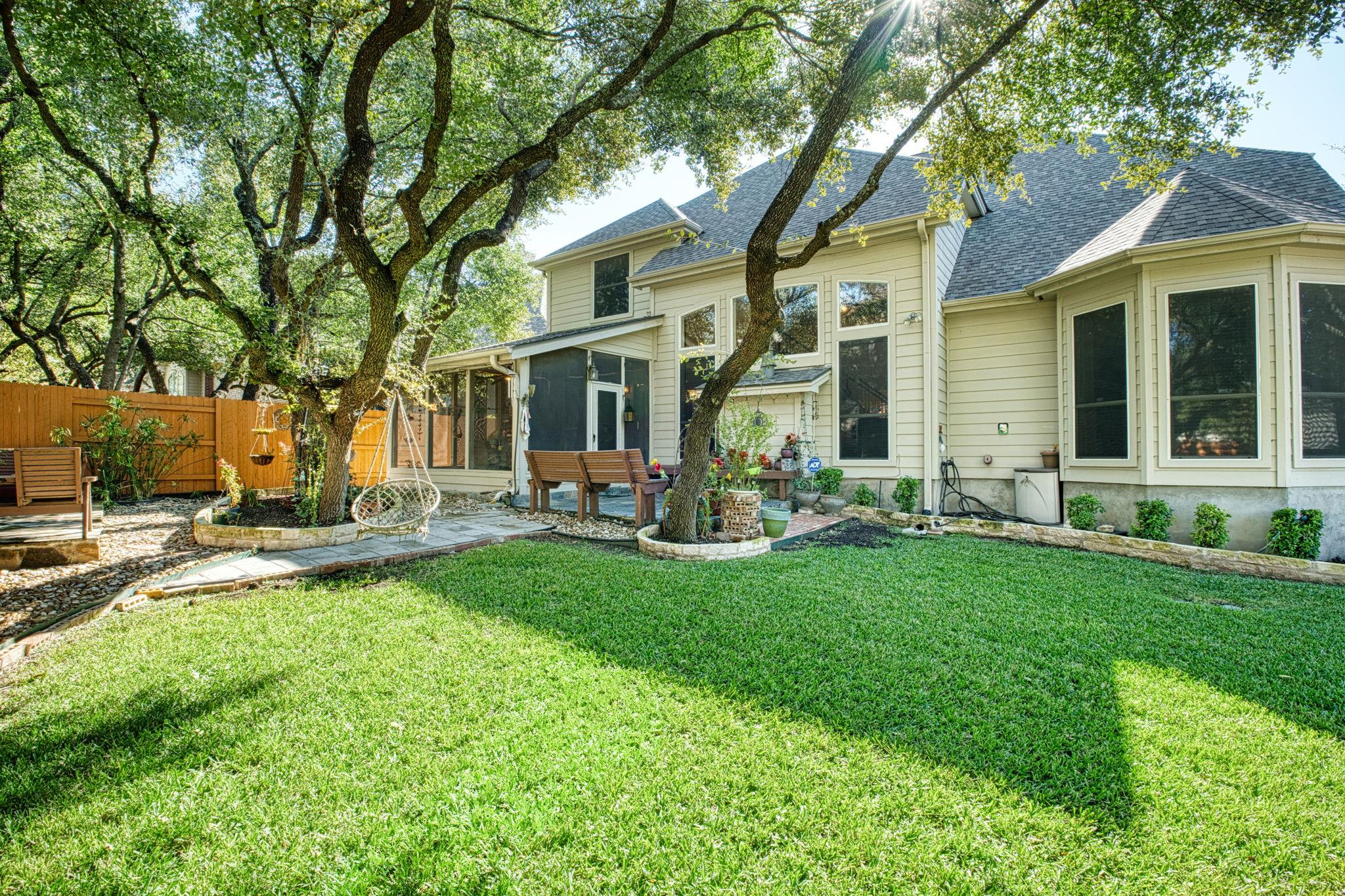 1800 Bluffwood Pl Property Photo 29