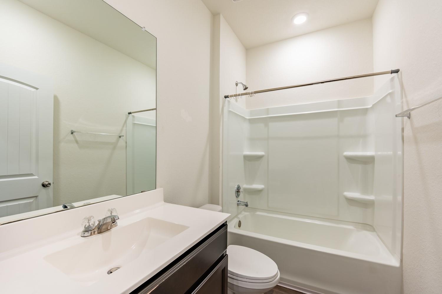14500 Fitzgibbon Dr Property Photo 29