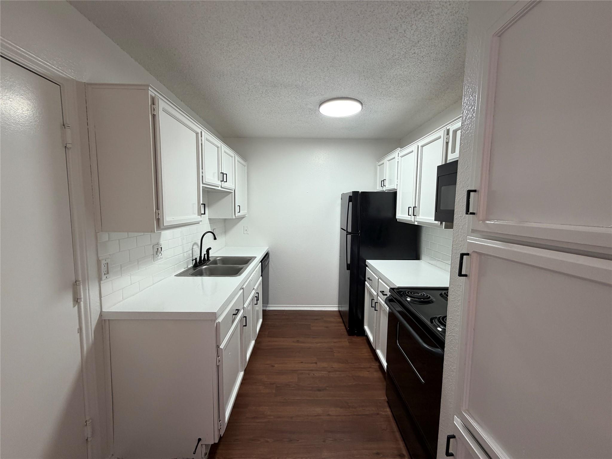11620 Argonne Forest Trl #b Property Photo 4