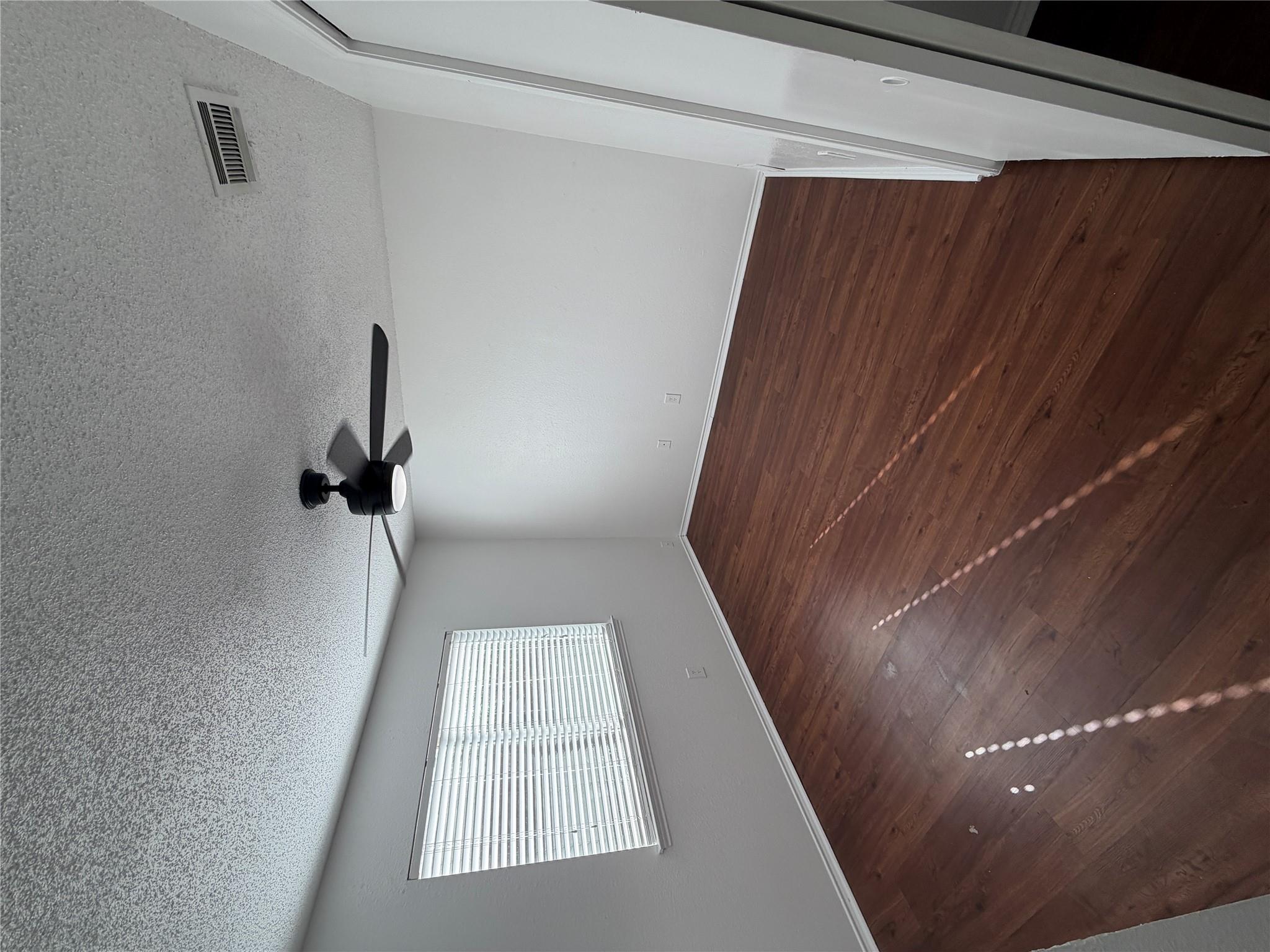 11620 Argonne Forest Trl #b Property Photo 9