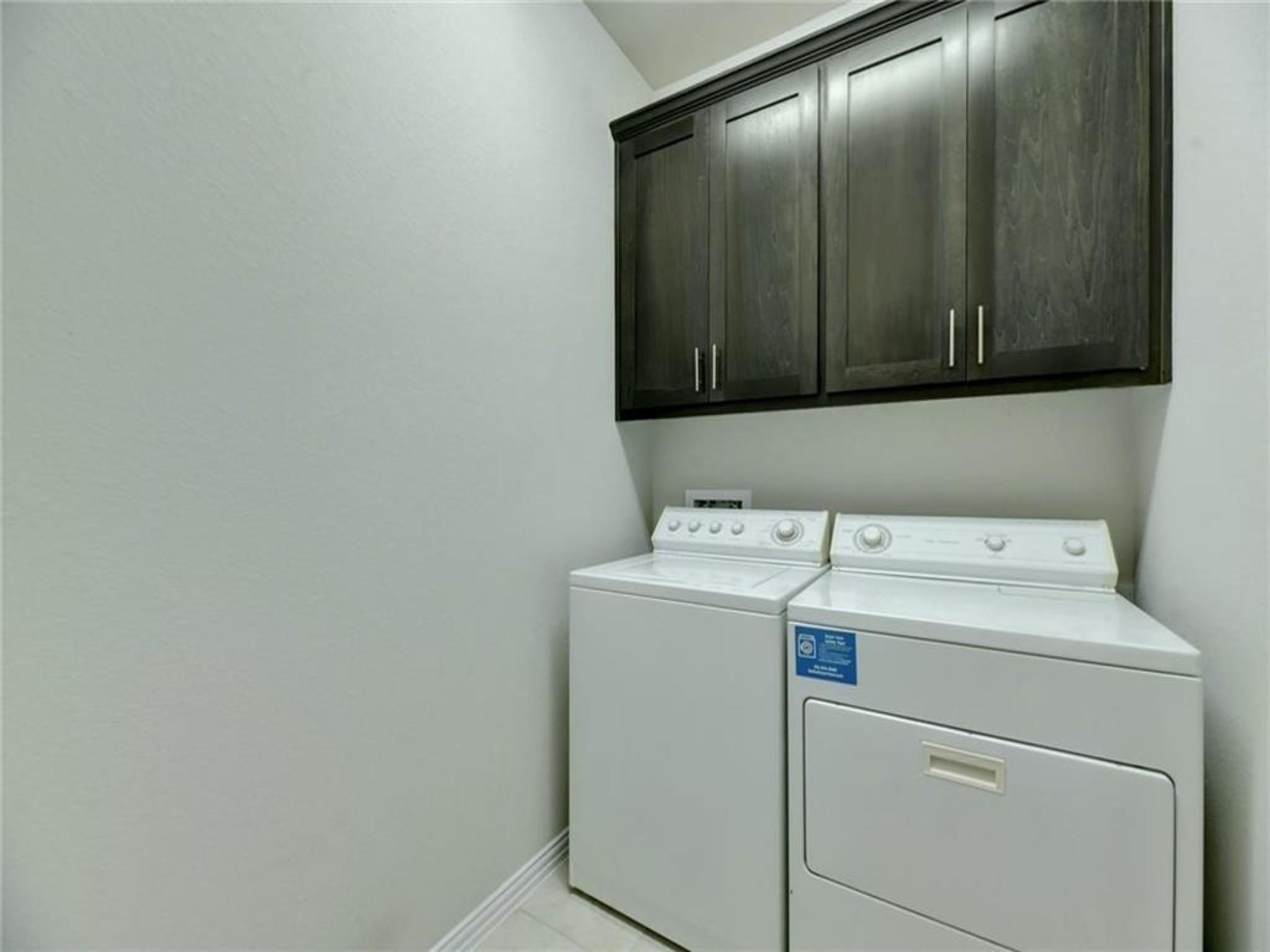 8816 Sikes Way Property Photo 10