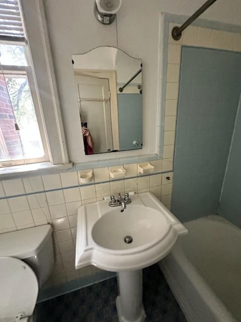 1519 Enfield St Property Photo 8