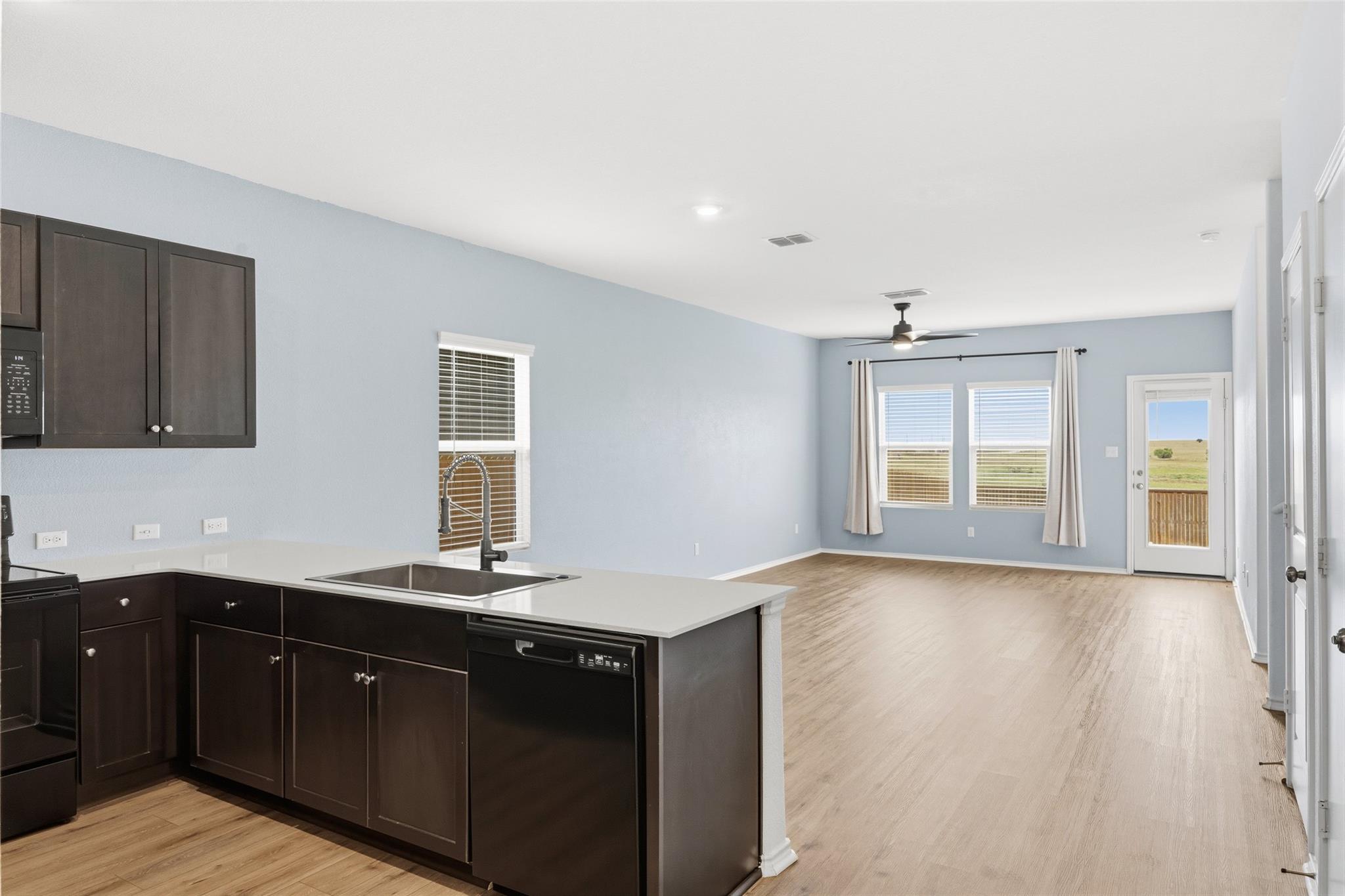 636 The Ugly Way Property Photo 6