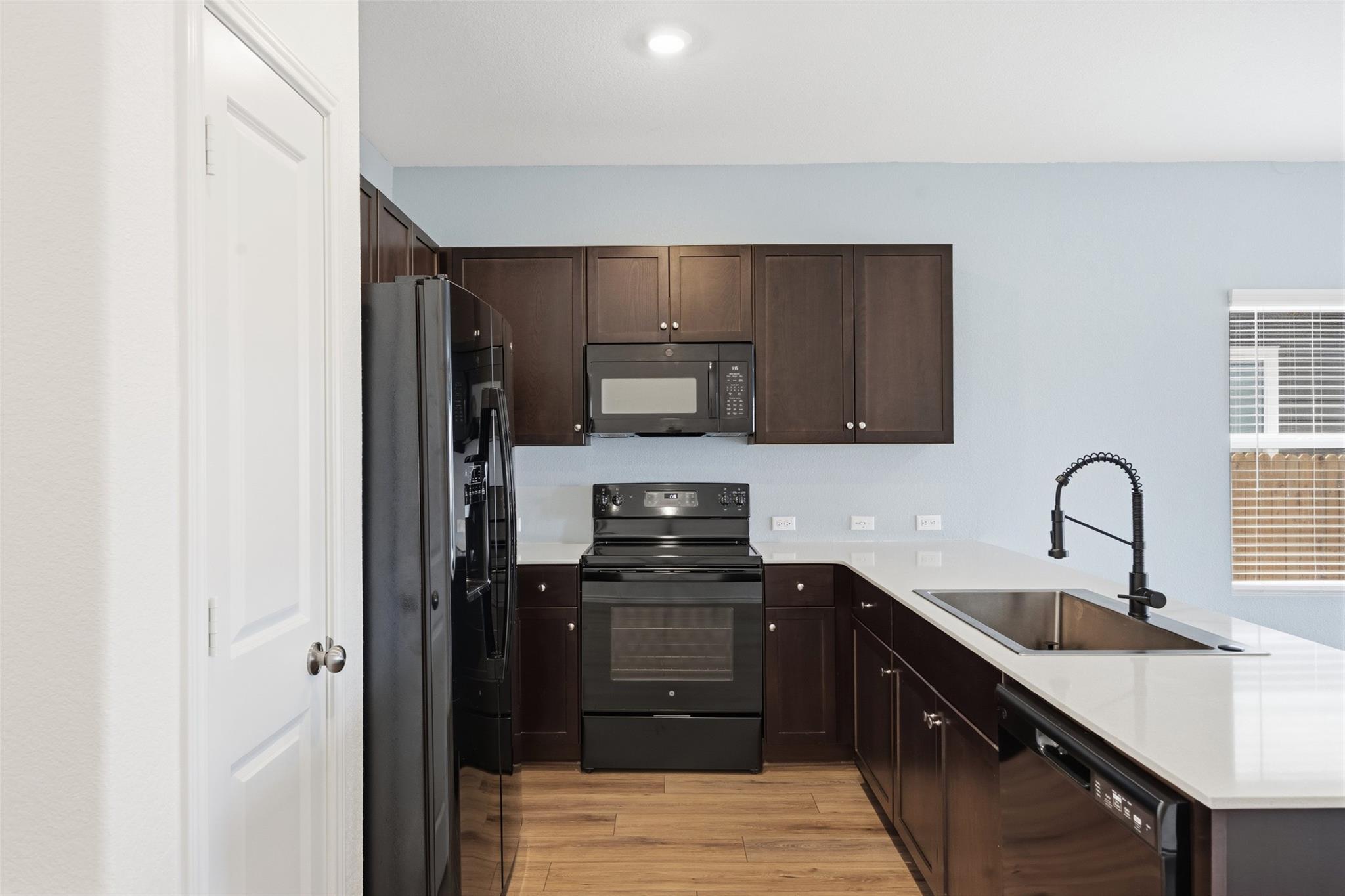 636 The Ugly Way Property Photo 7