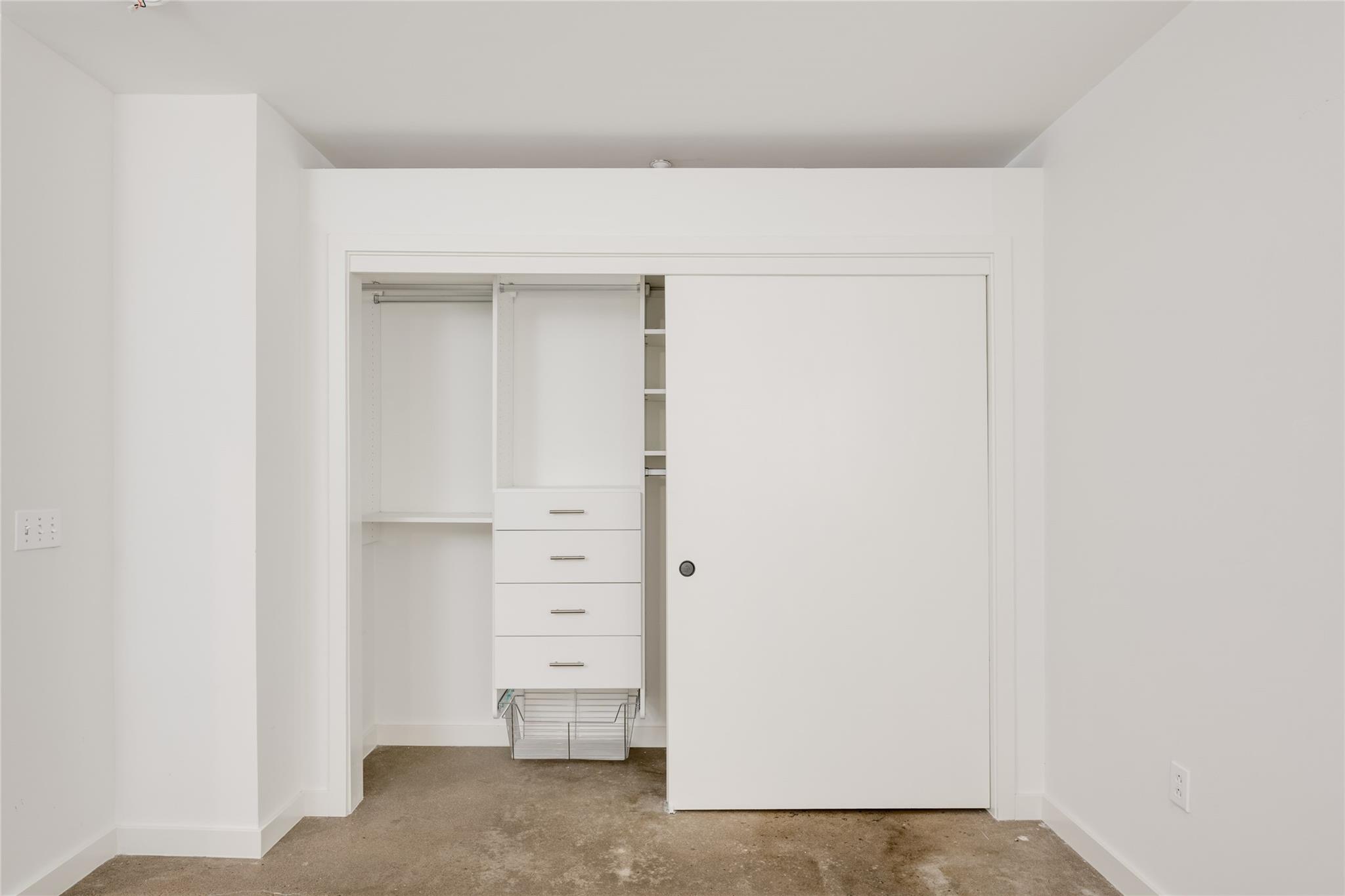 507 Sabine St 1009 Property Photo 22