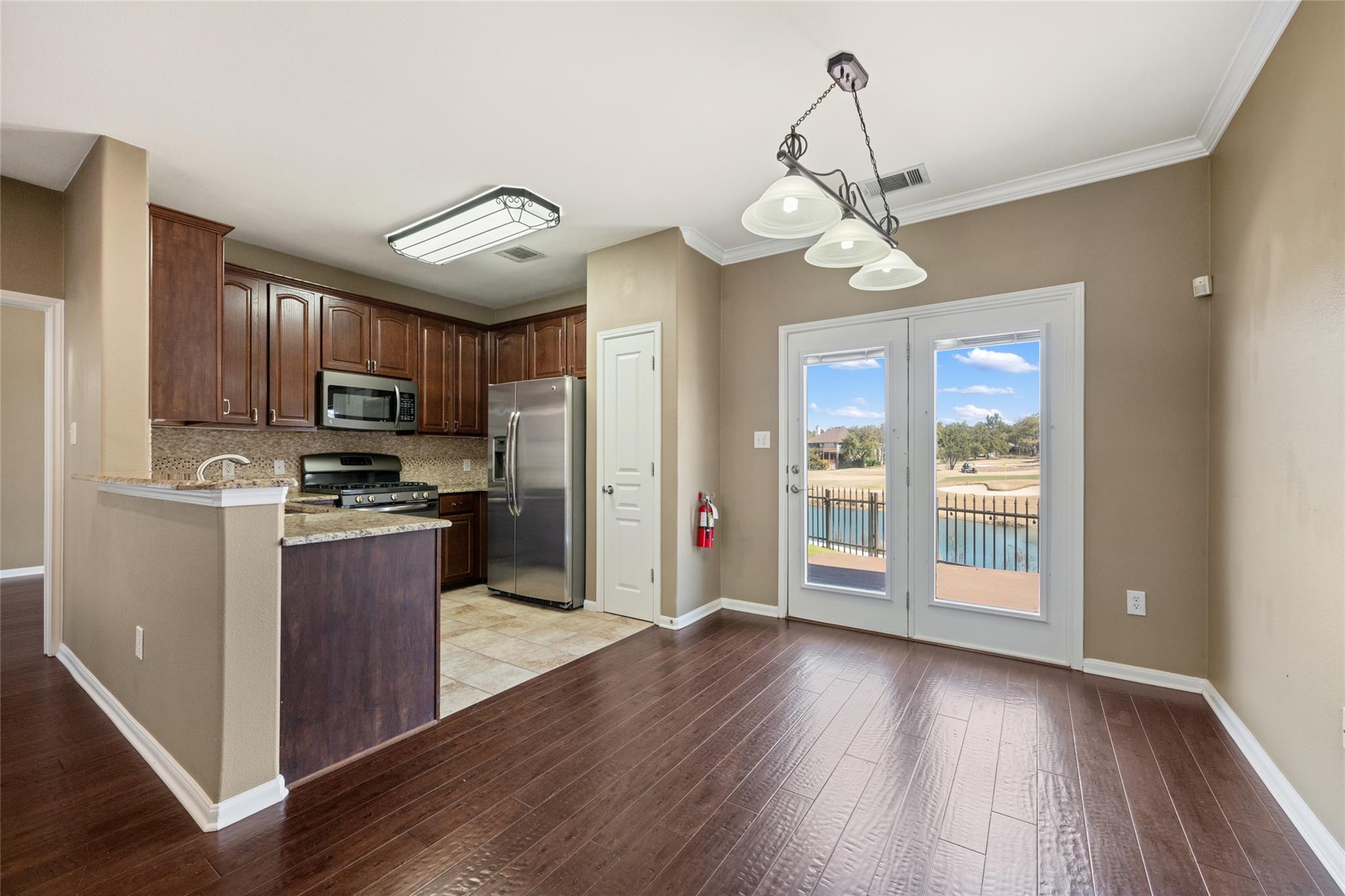 3300 Forest Creek Dr 1 Property Photo 12