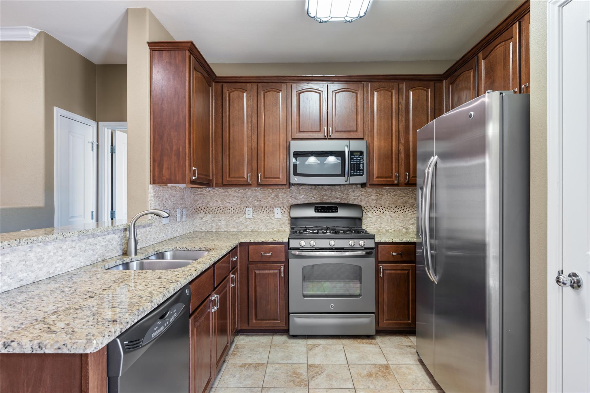 3300 Forest Creek Dr 1 Property Photo 14
