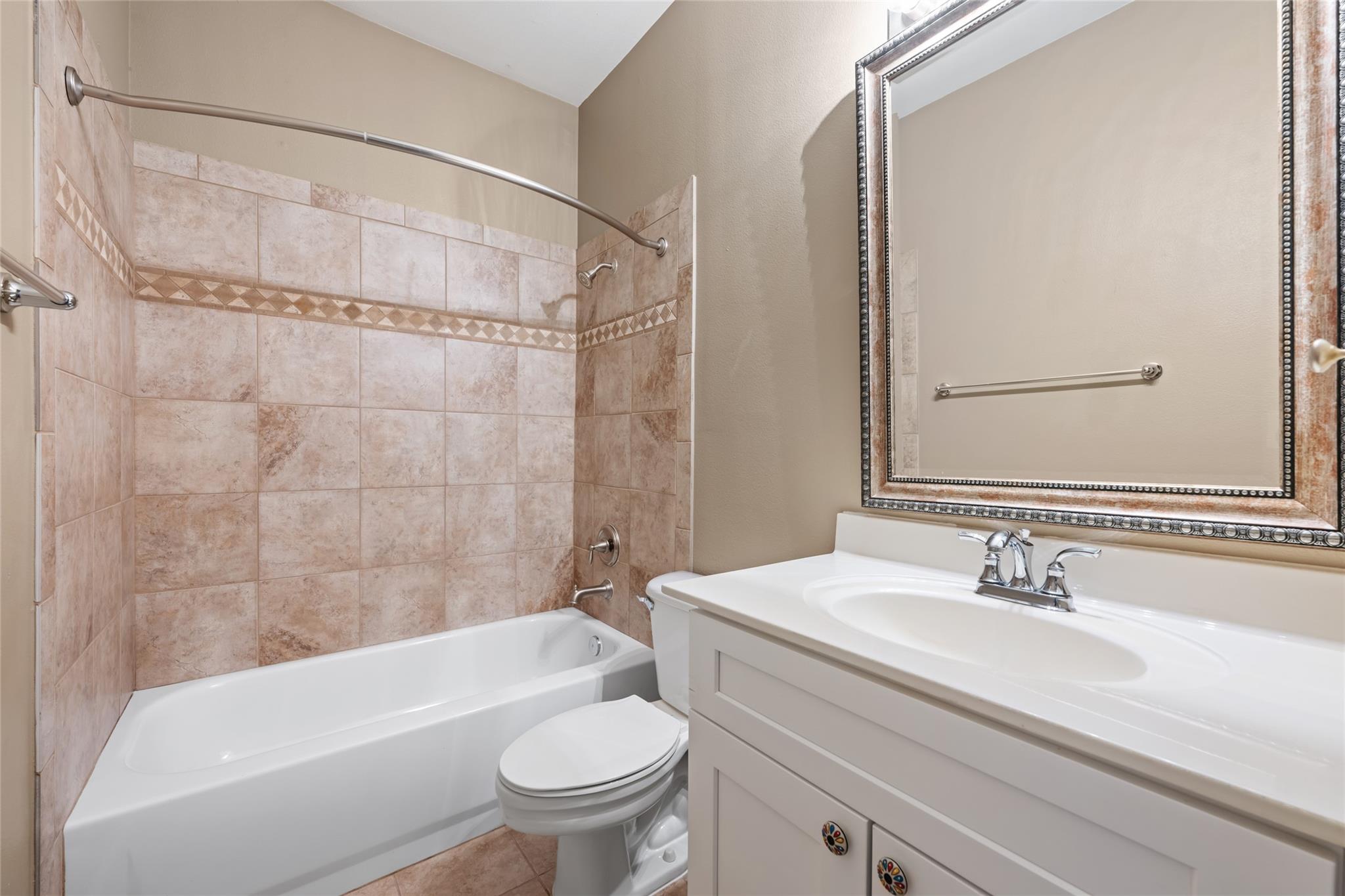 3300 Forest Creek Dr 1 Property Photo 28