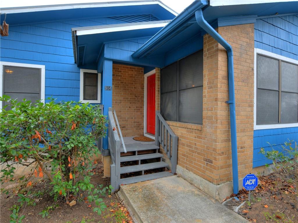 904 Walter St Property Photo 2