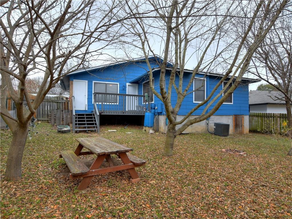 904 Walter St Property Photo 3