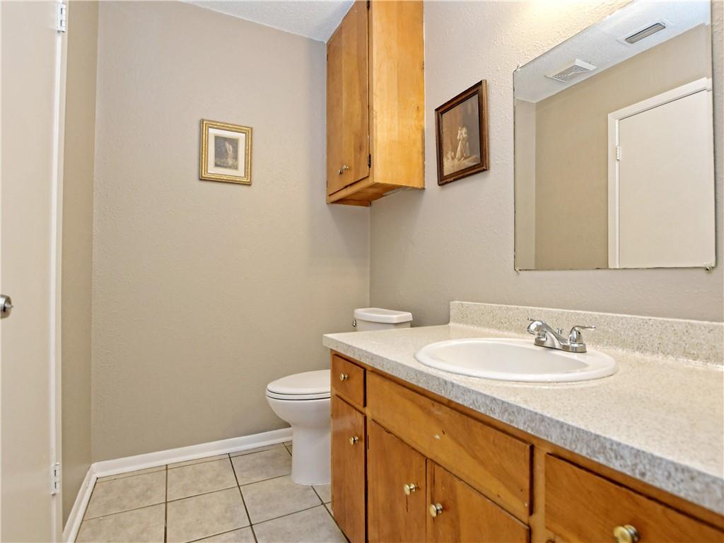 904 Walter St Property Photo 11