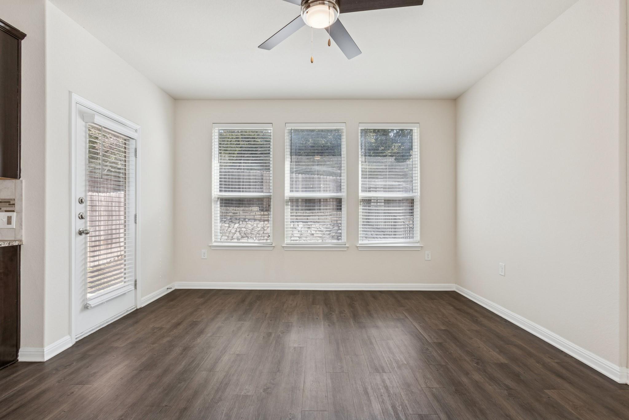 5913 Steep Cactus Trl #a Property Photo 4