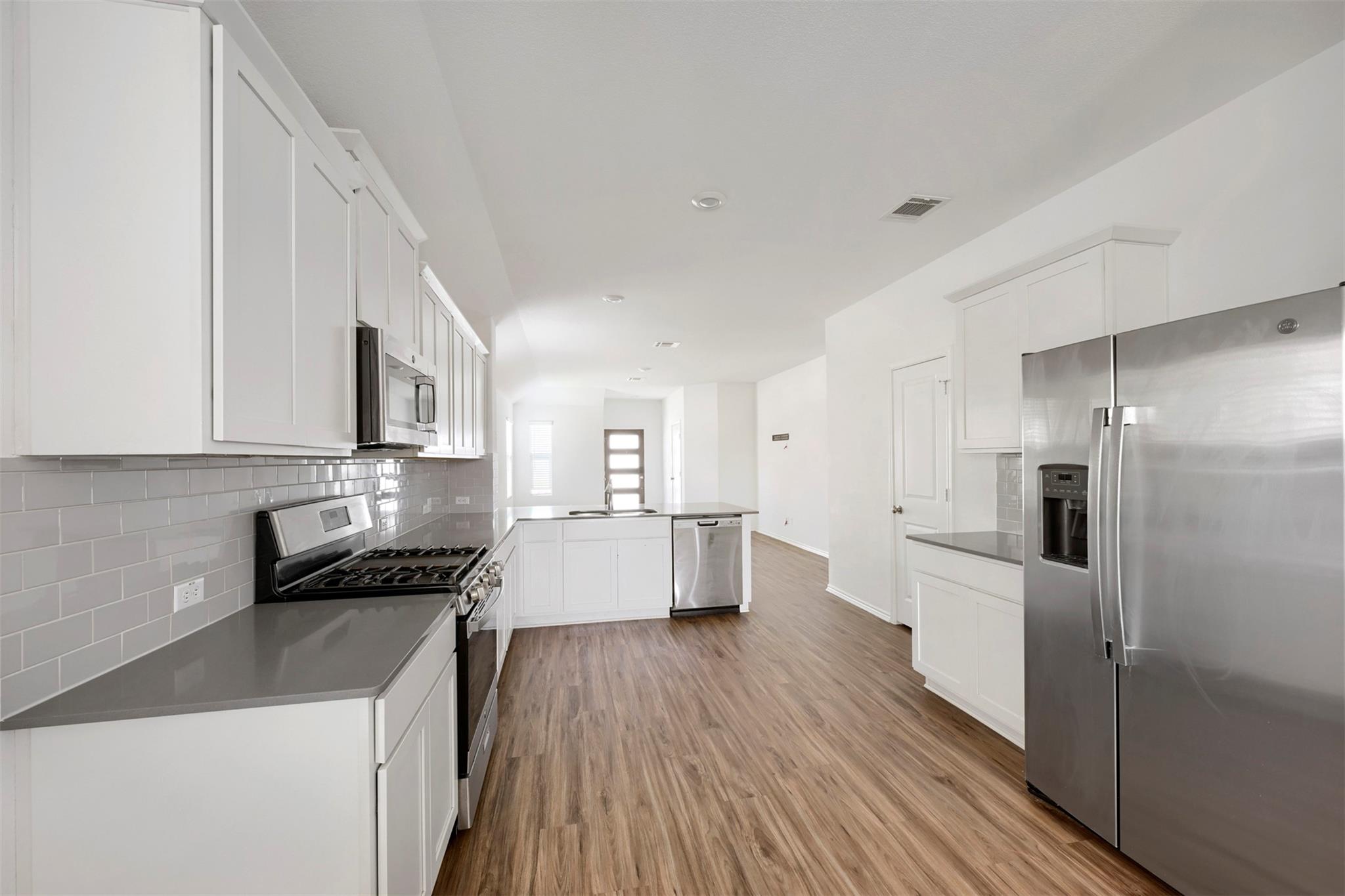 120 Milliner Loop Property Photo 7