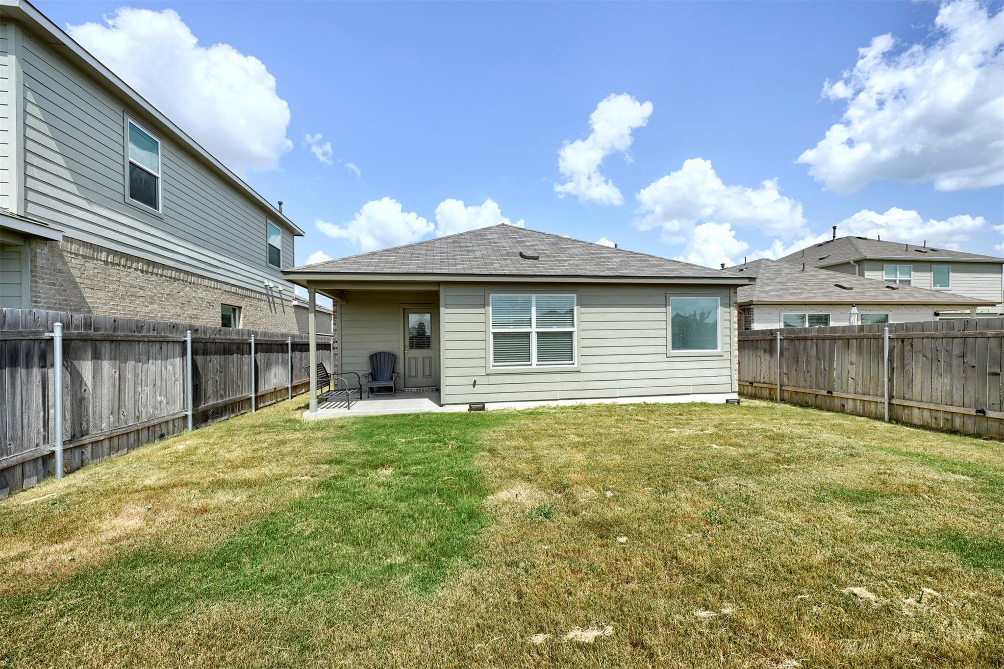 120 Milliner Loop Property Photo 13