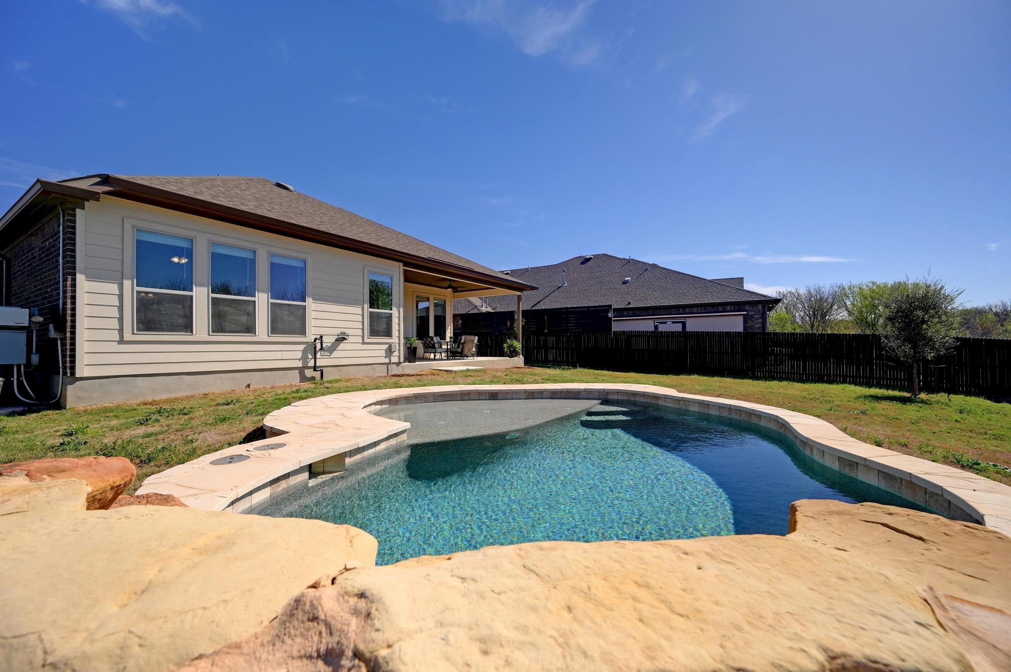 809 Pader Property Photo