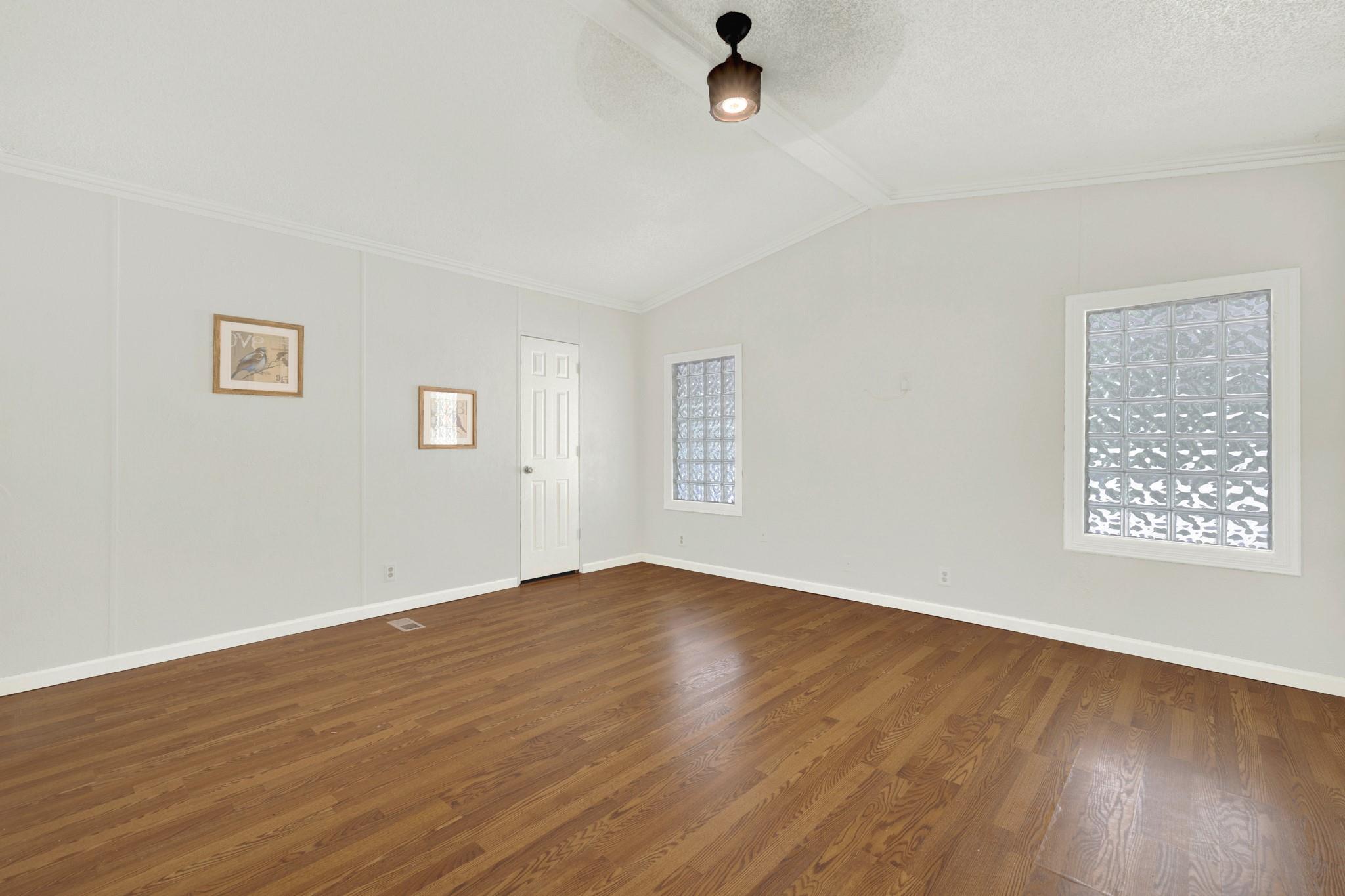 305 Elm Dr Property Photo 16