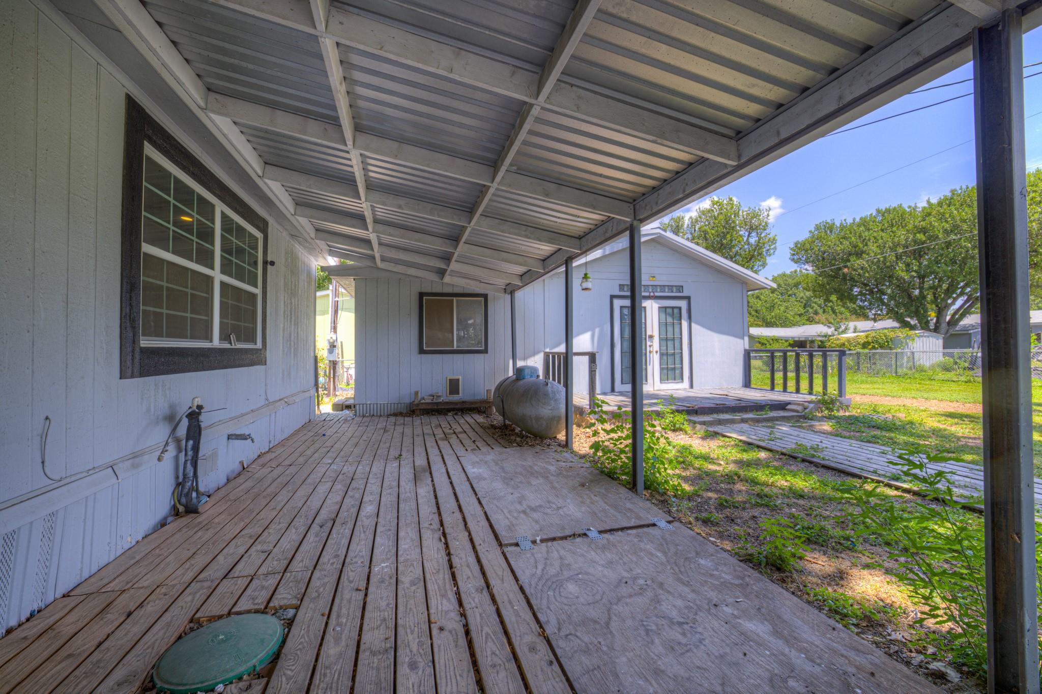 305 Elm Dr Property Photo 26