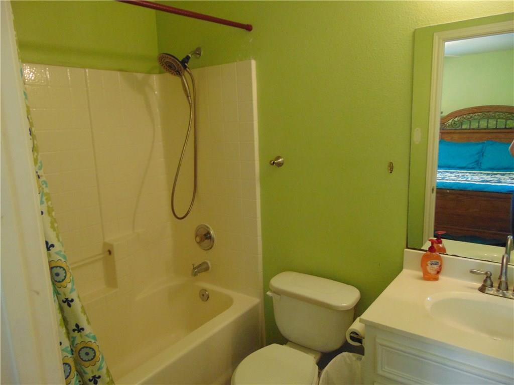 6901 Blessing Ave Property Photo 11
