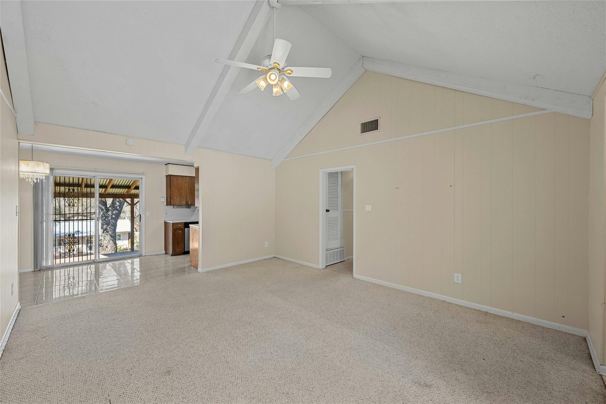 11702 Pollyanna Ave Property Photo 4