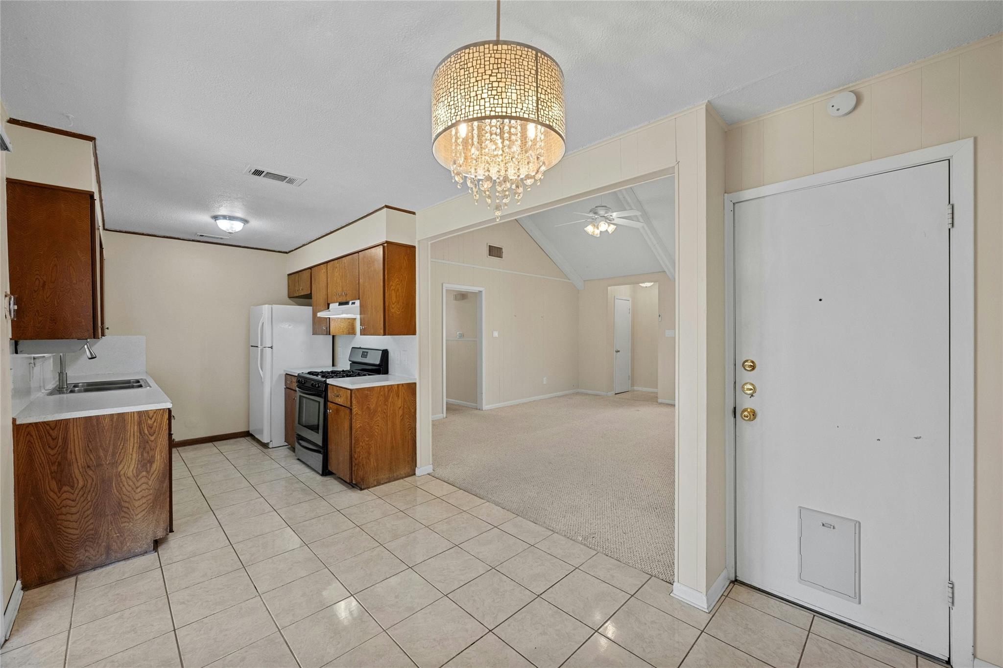 11702 Pollyanna Ave Property Photo 12