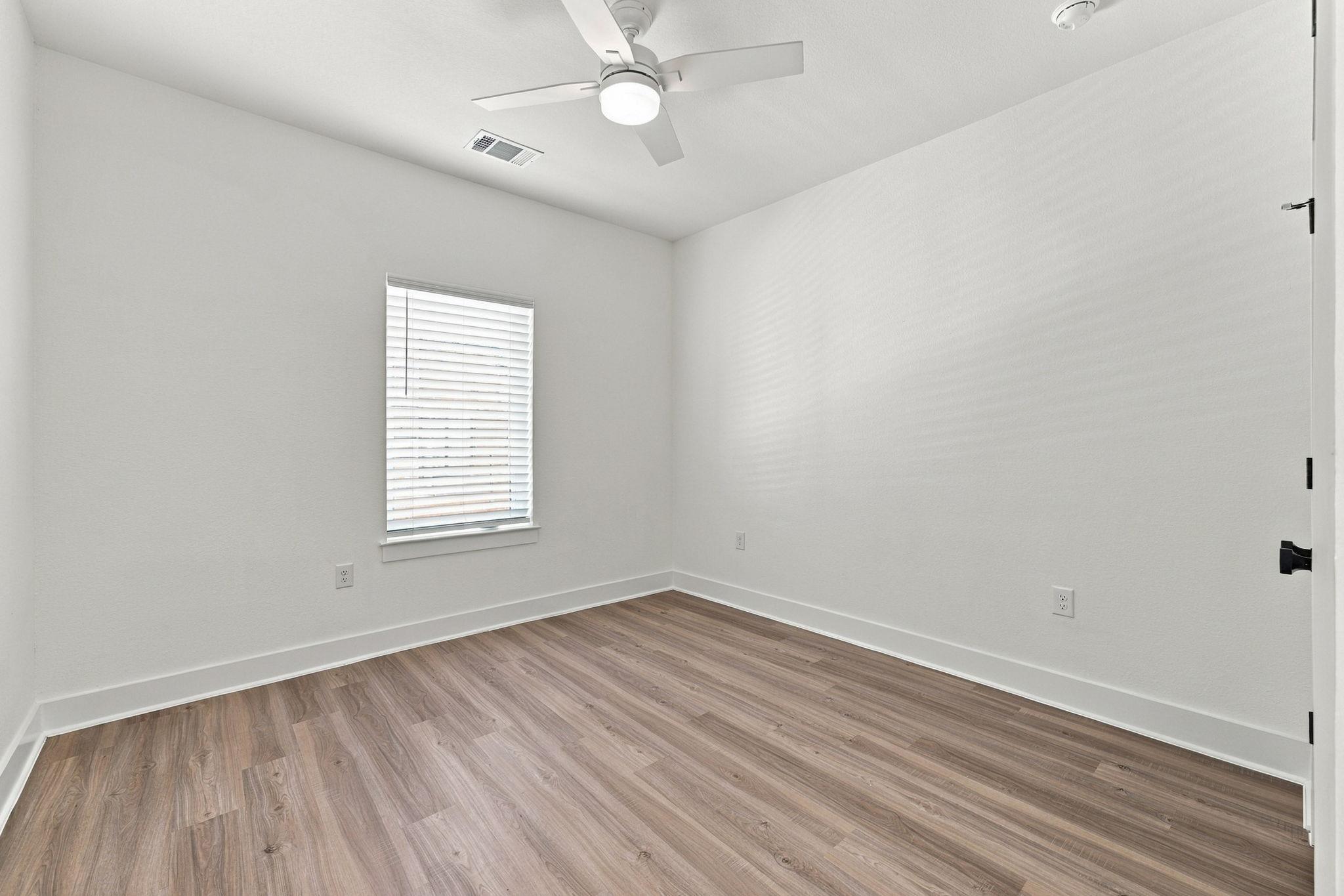 5817 Sutherlin Rd Property Photo 14
