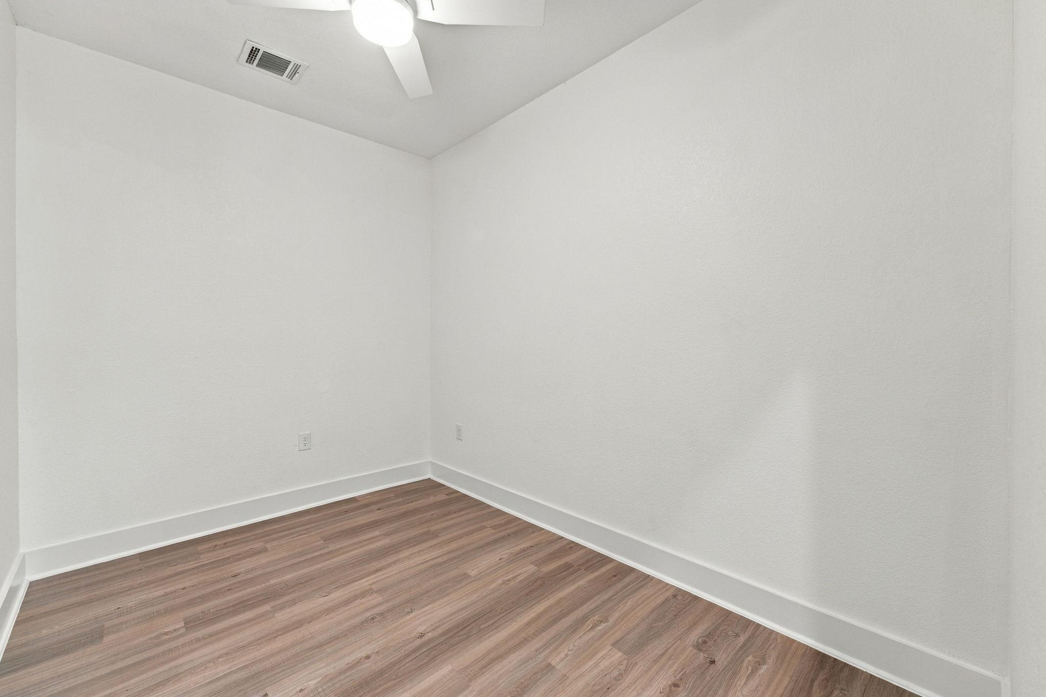 5817 Sutherlin Rd Property Photo 17