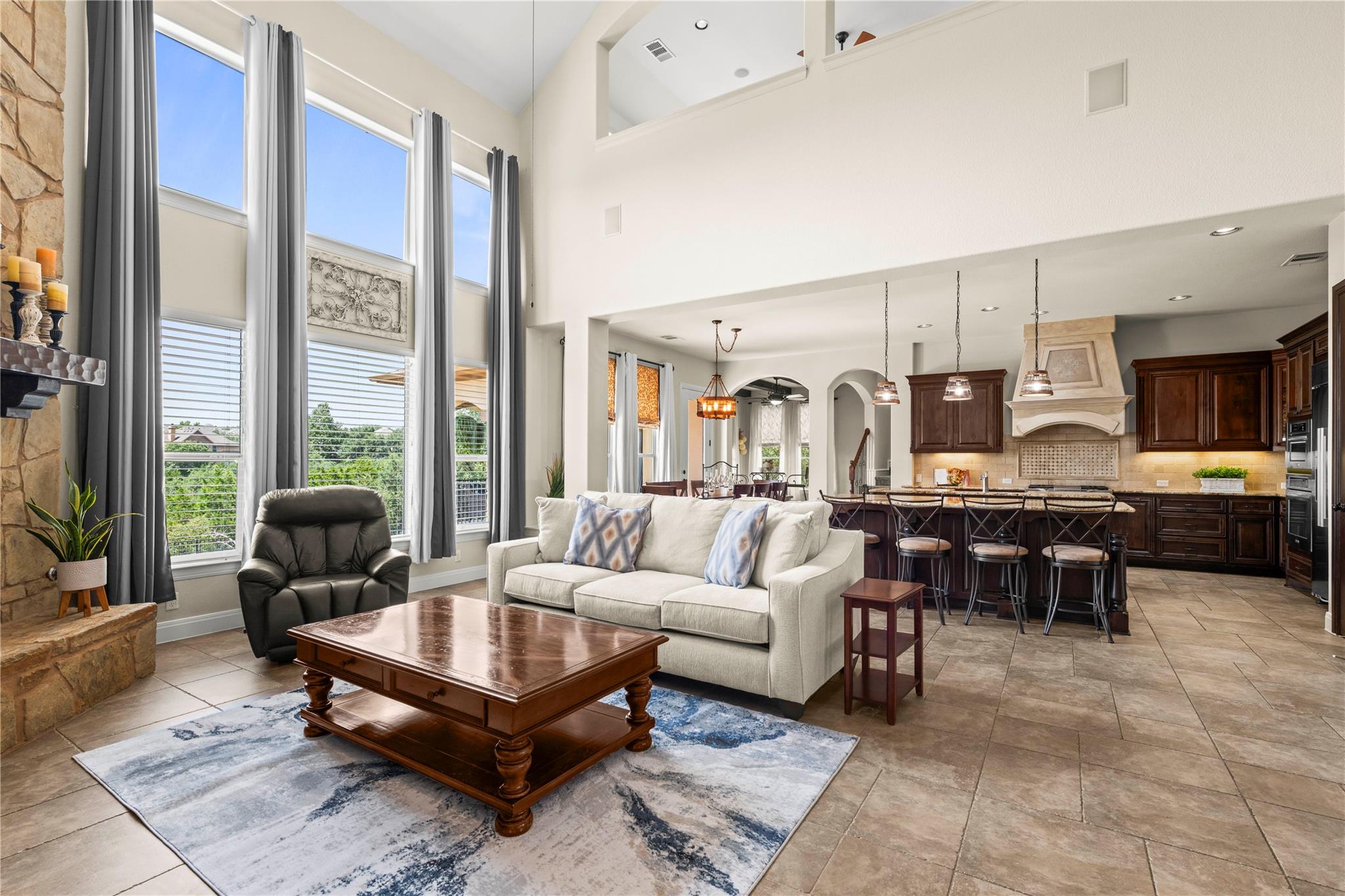 17112 Yellowstar Dr Property Photo 10