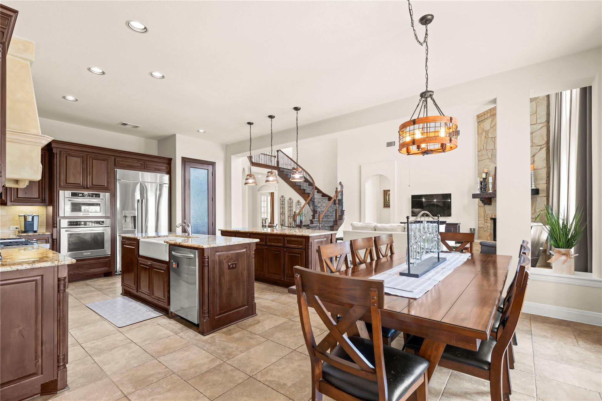 17112 Yellowstar Dr Property Photo 12