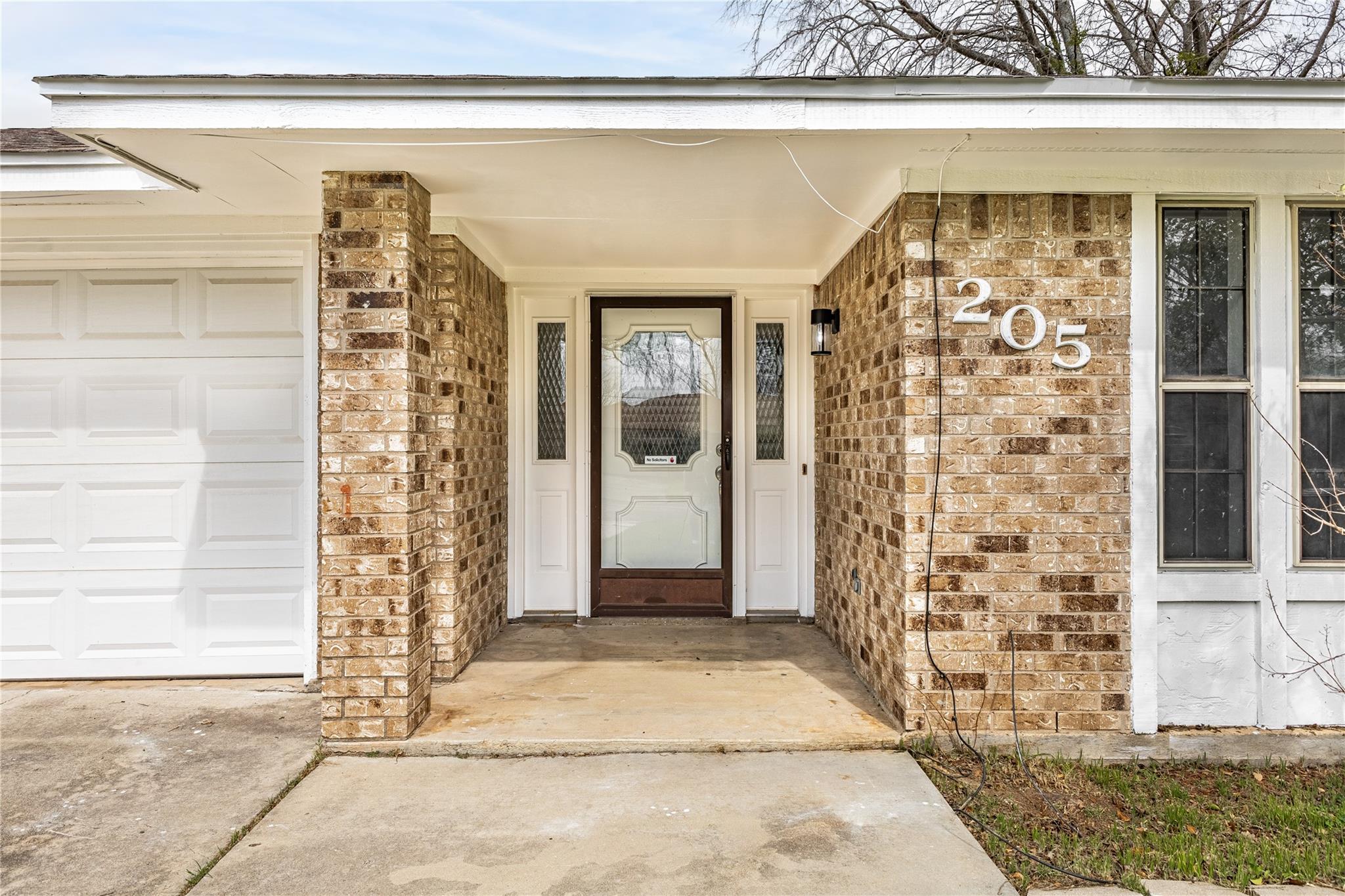 205 Redwood Dr Cir Property Photo 6