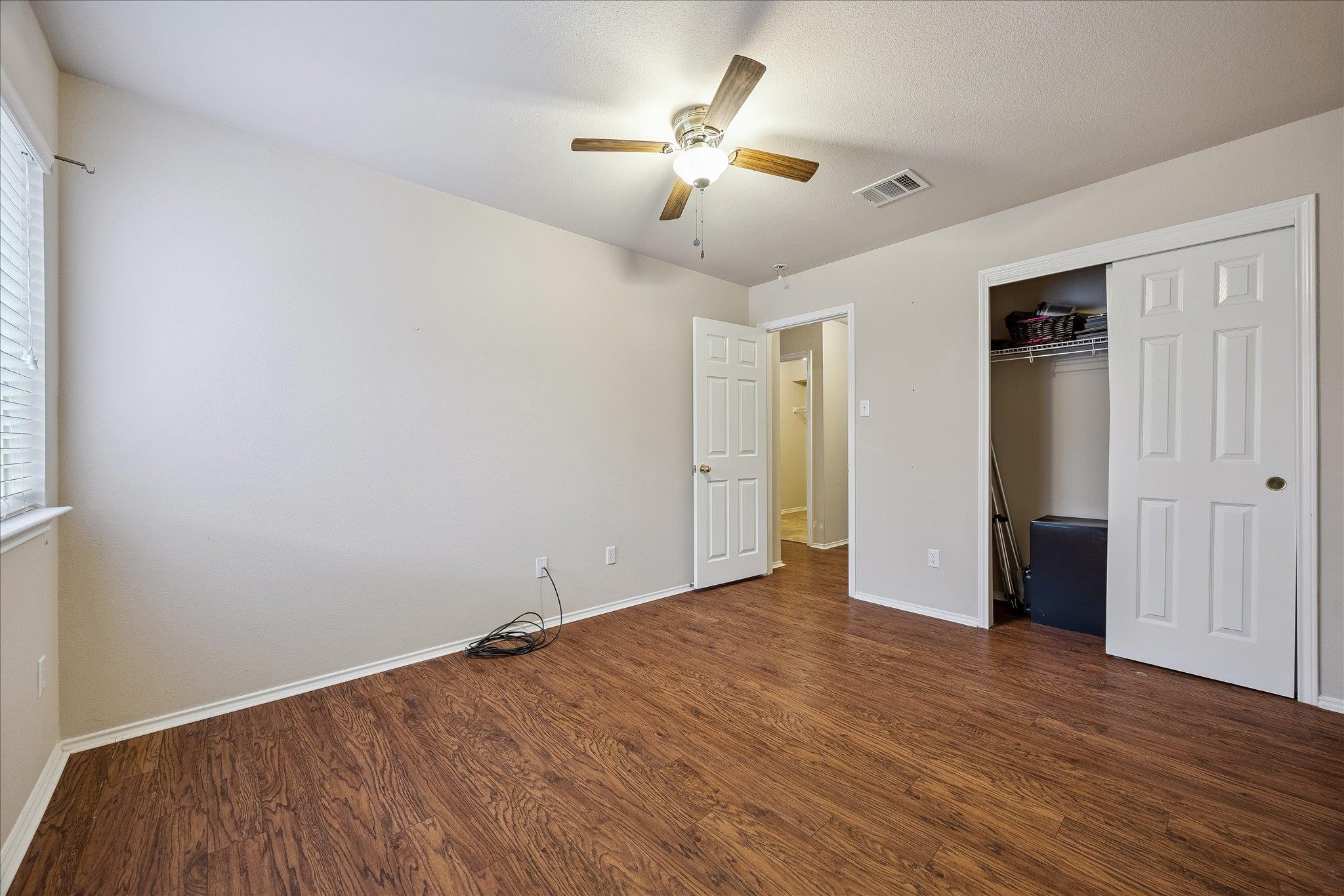913 Remington Dr Property Photo 16