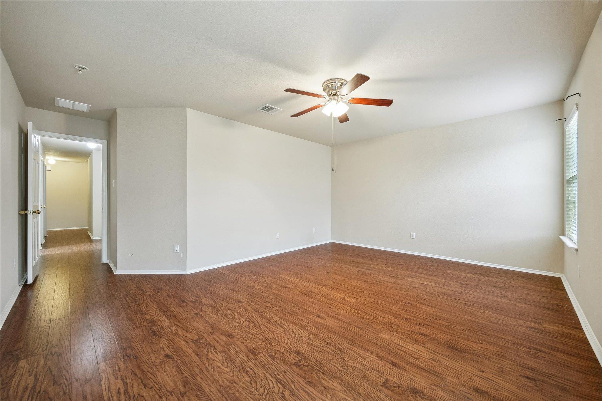 913 Remington Dr Property Photo 24