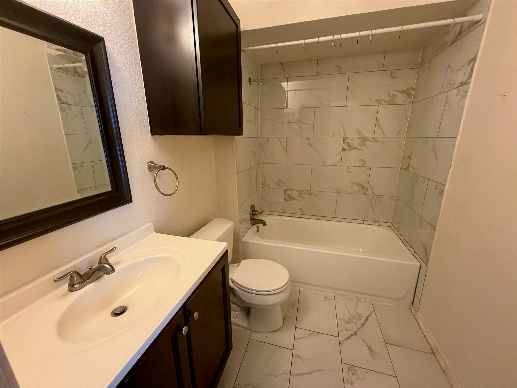 6910 Hart Ln #703 Property Photo 28