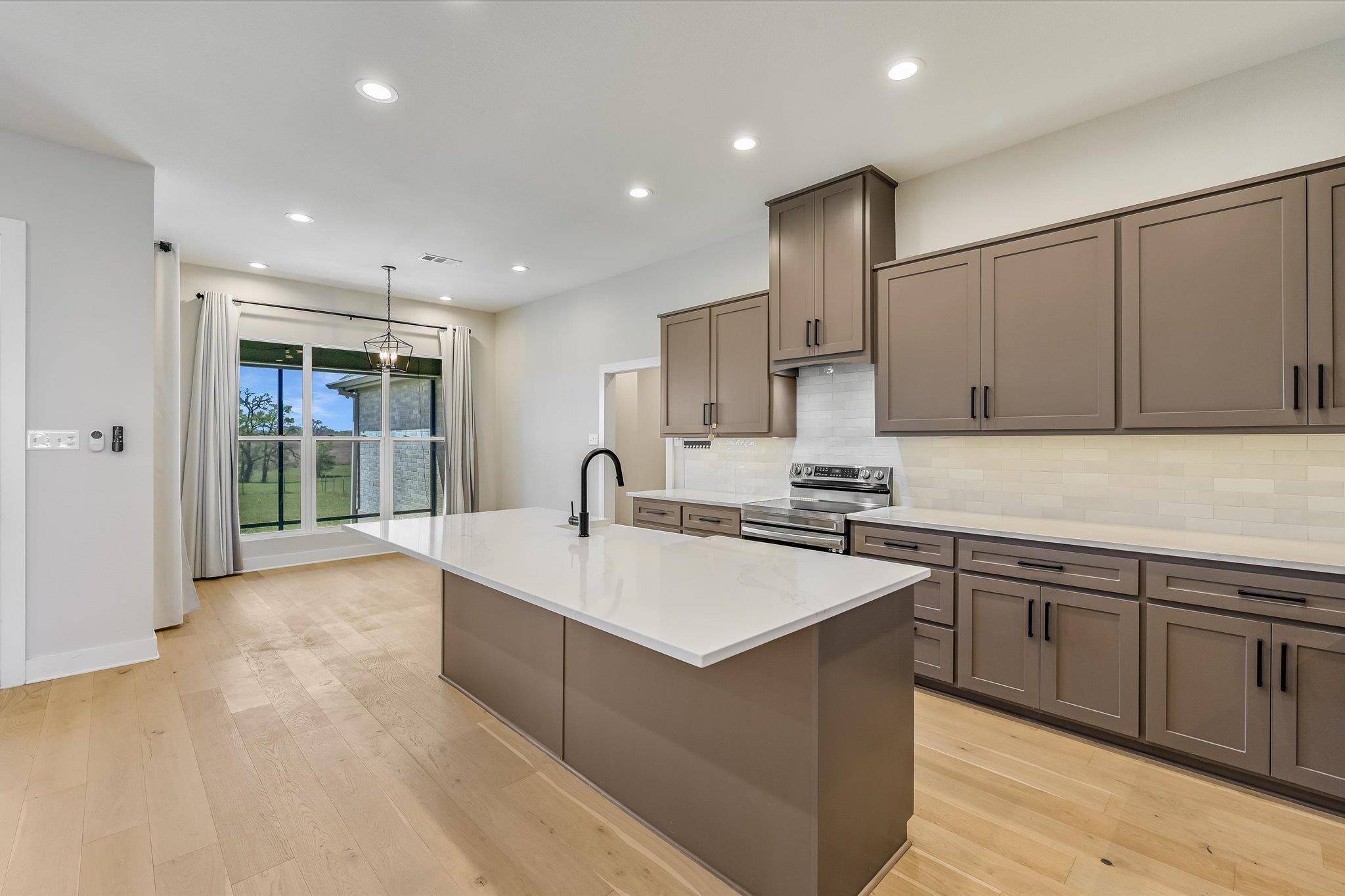 6681464 Property Photo 7
