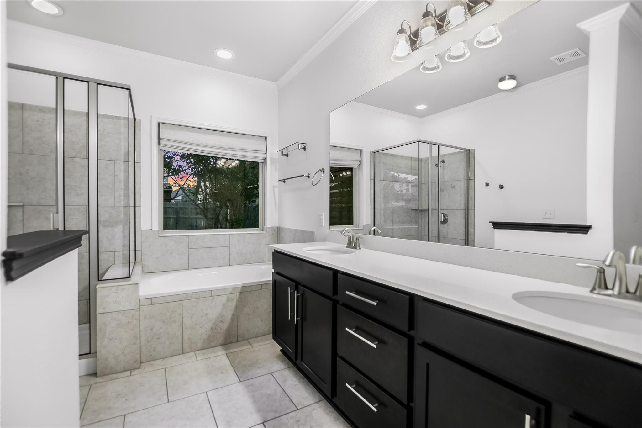 1913 Gabrielles Way Property Photo 13